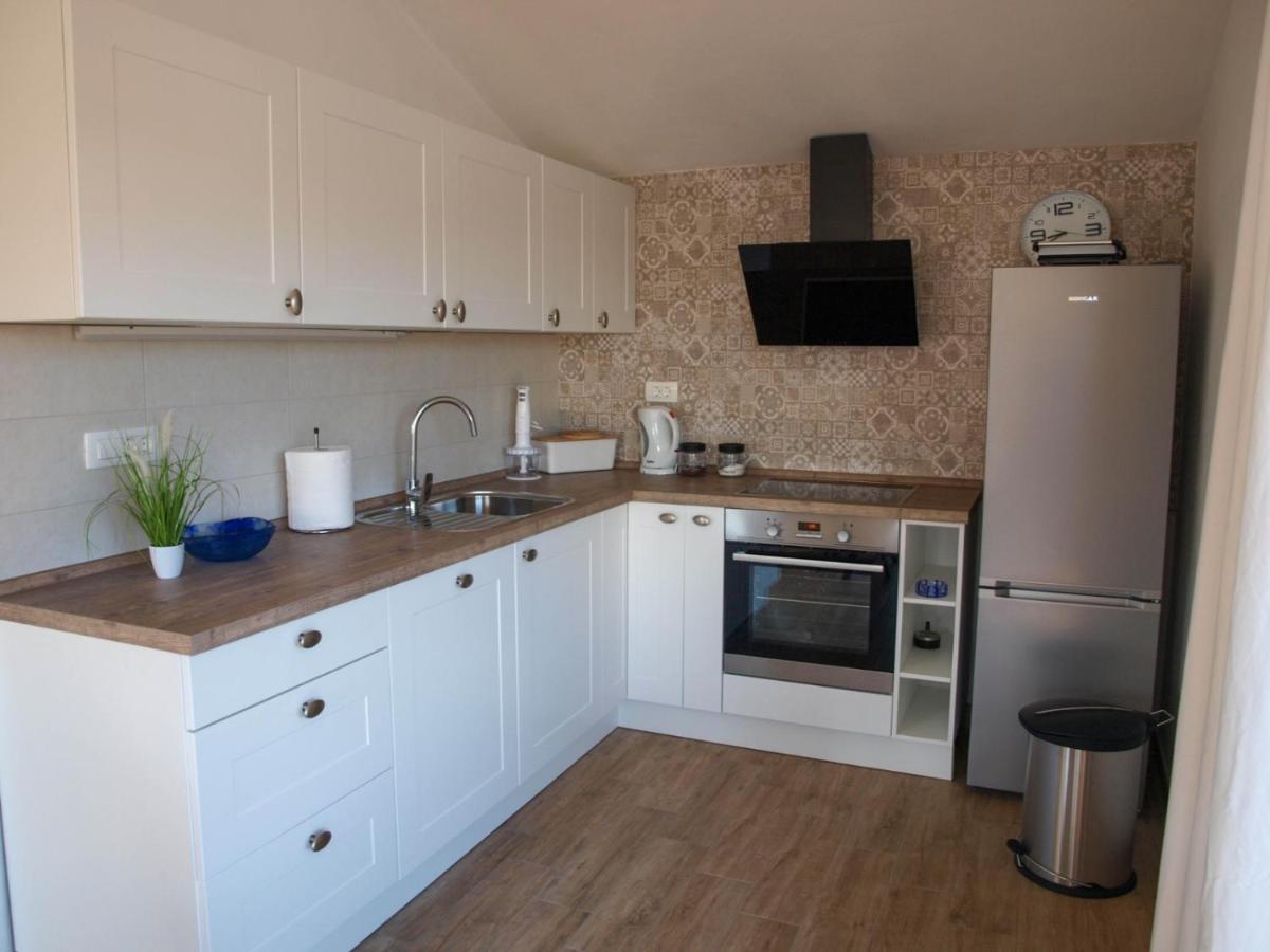 Apartmani Goga 2 Molat Bagian luar foto