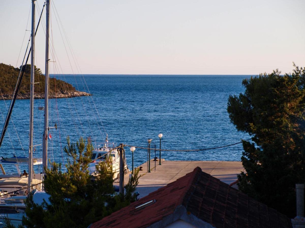 Apartmani Goga 2 Molat Bagian luar foto