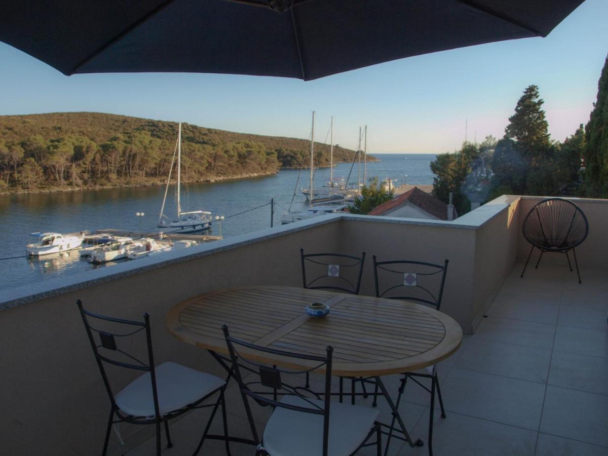 Apartmani Goga 2 Molat Bagian luar foto