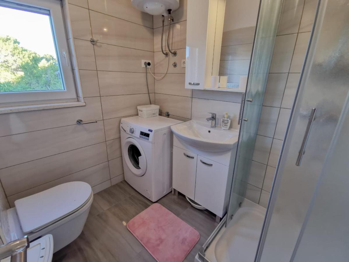 Apartmani Goga 2 Molat Bagian luar foto